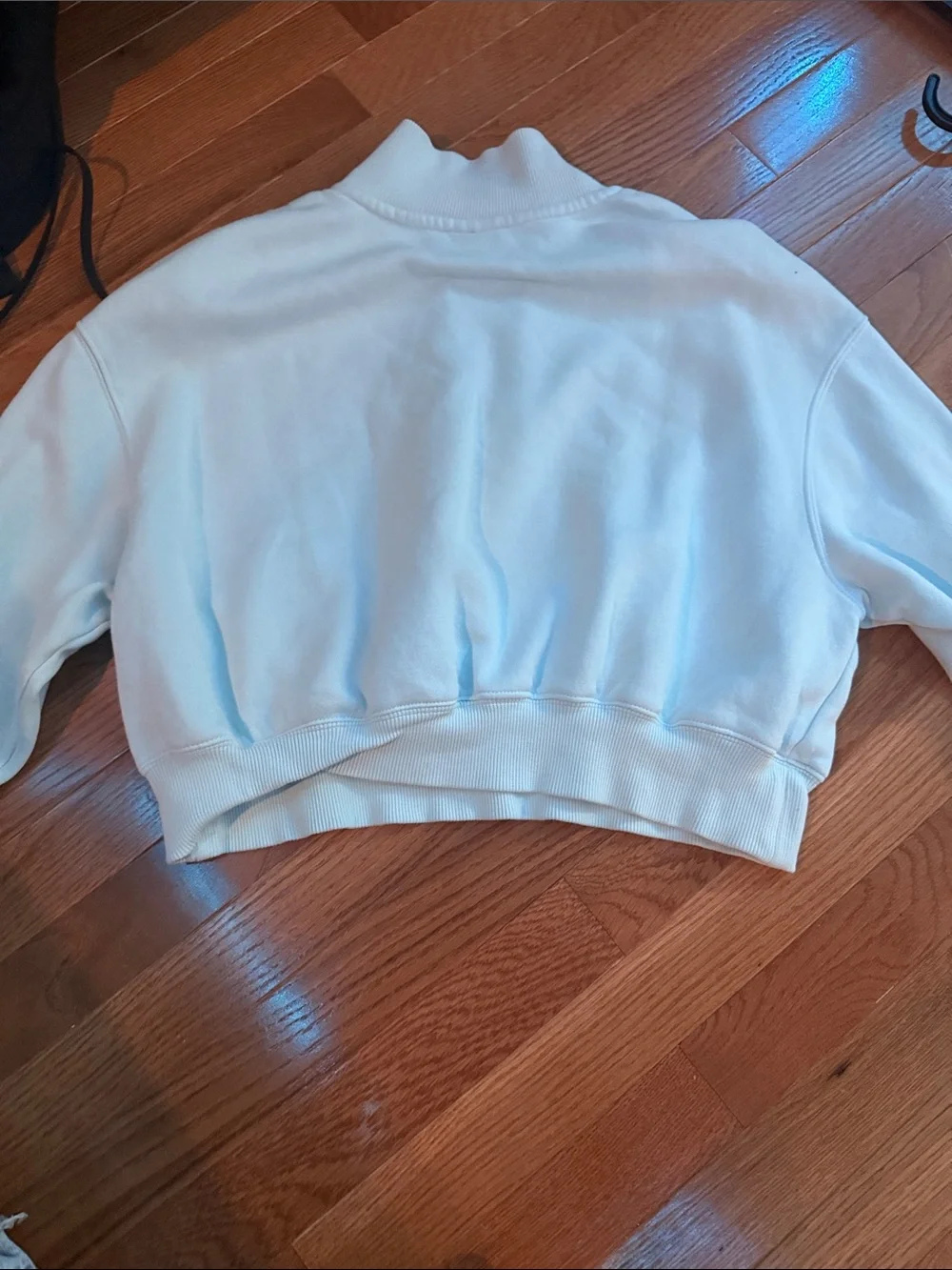 Nike Pale Blue Half-Zip Cropped Sweatshirt